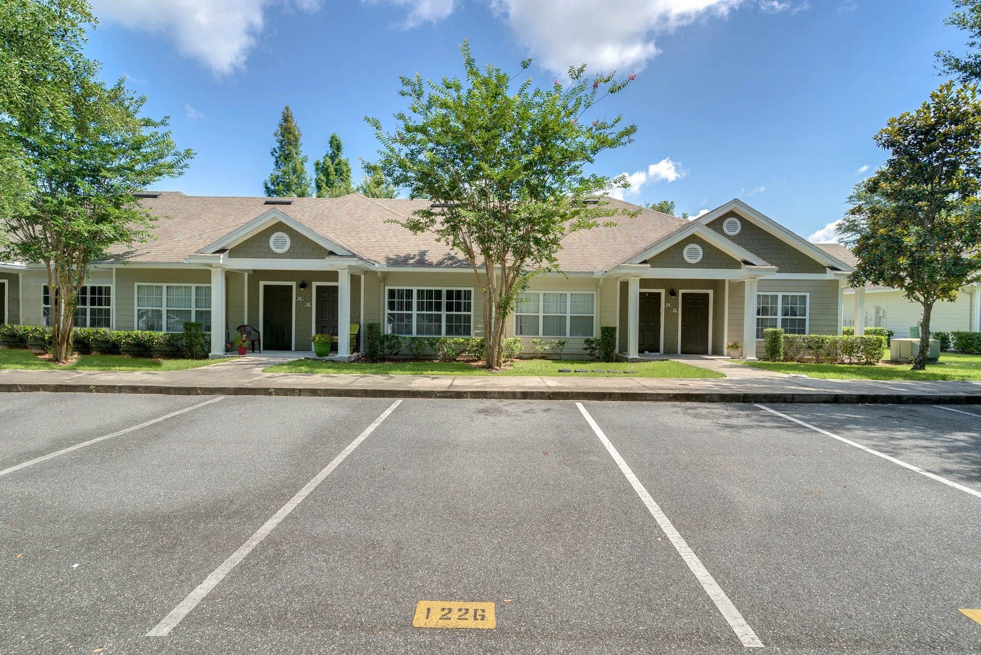 Spring Lake Cove Apartments, 1508 Spring Lake Cove Lane, Fruitland Park