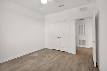 Villa - Two and Two Bedroom w/Den - Photo Gallery 71