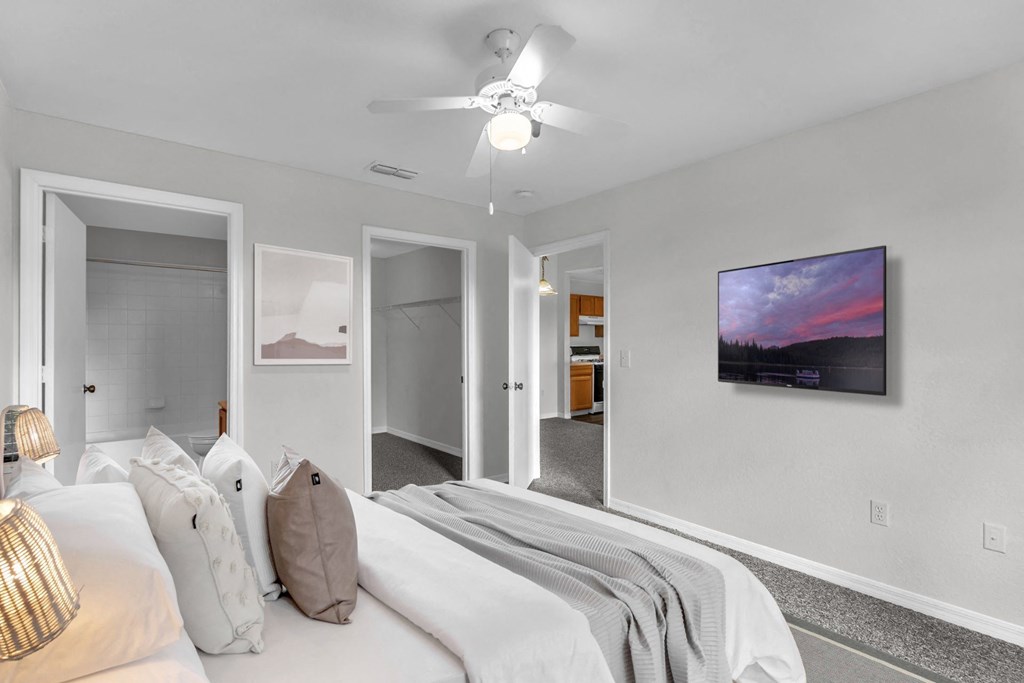 Bedroom with Bathroom