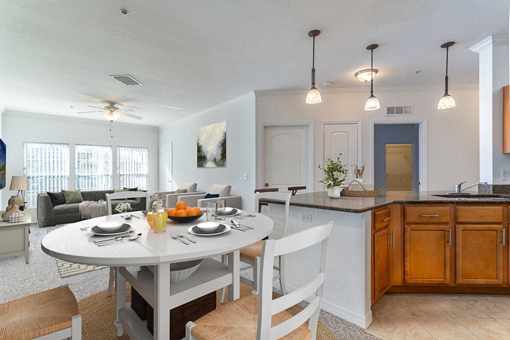 4 bedroom Unit - Kitchen and Dining