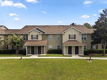 2 Story Exterior 2 Story Exterior - Photo Gallery 4