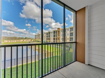 Screened in Patio - Photo Gallery 24