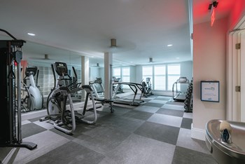 Fitness Center - Photo Gallery 22