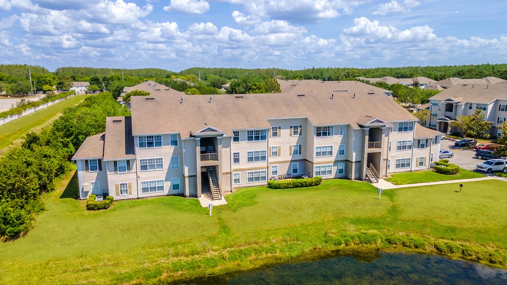 hunters run exterior apartment building aerial view