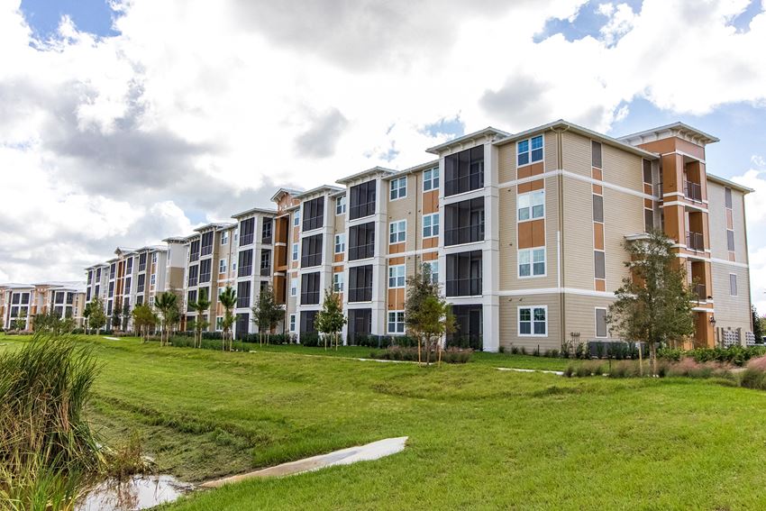 Parc Hill Senior Living Apartments, 1050 Skyline Loop, Orange City, FL