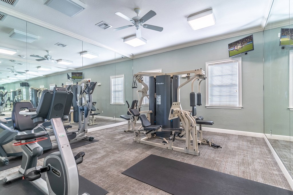 the gym at the whispering winds apartments in pearland, tx