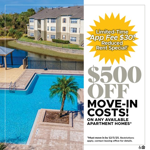 A large apartment complex with a pool and a $500 off move-in offer.