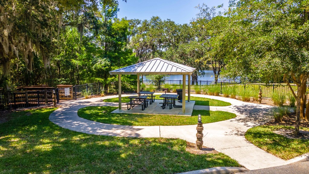 the gazebo at the whispering winds apartments in pearland, tx