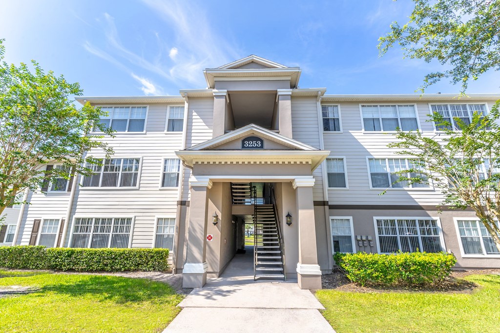 exterior of university club apartments