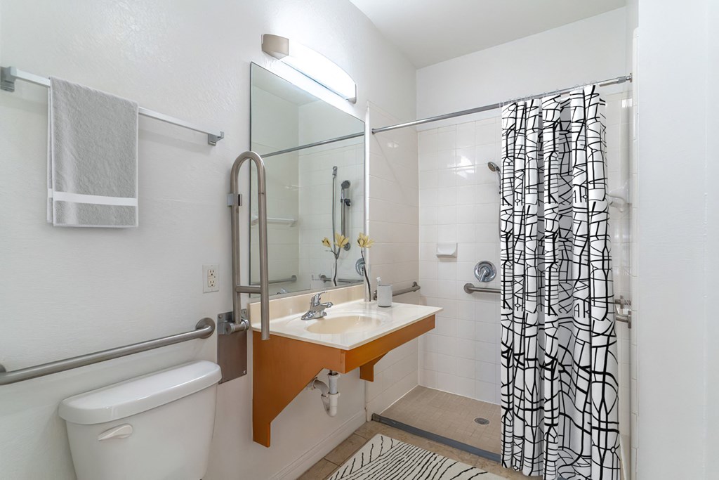 Harbours Edge Apartments, 420 4th Street South, St. Petersburg, FL