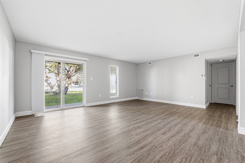 Vacant Living Area at Hidden Brook Apartment Homes, Massachusetts