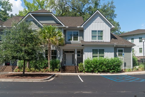 4251 South Rhett Avenue 1-3 Beds Apartment for Rent