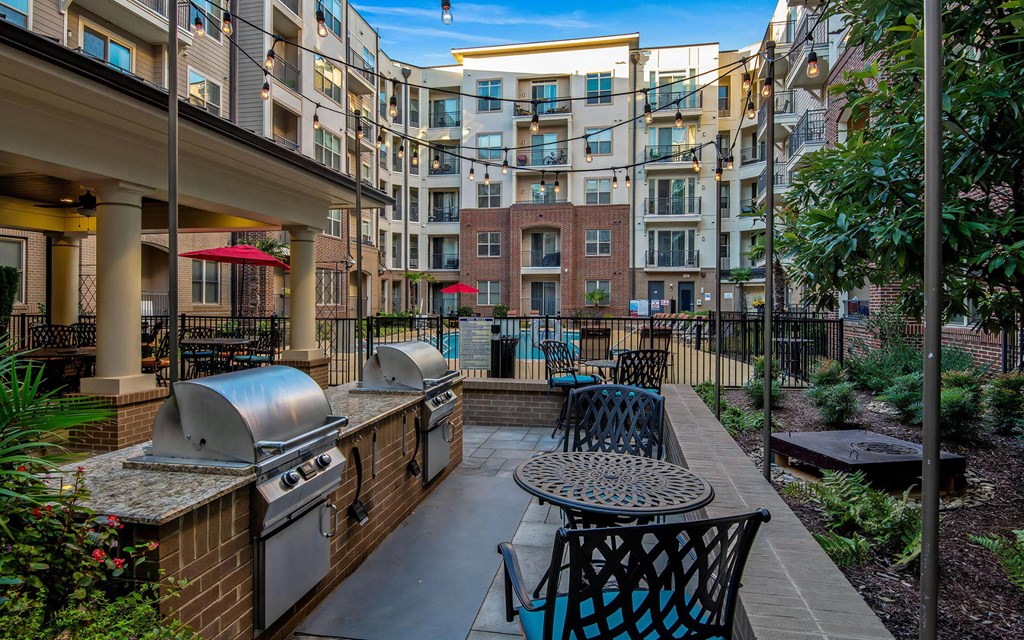 Courtyard with Grills and Pool Access at 401 Oberlin, Raleigh, NC