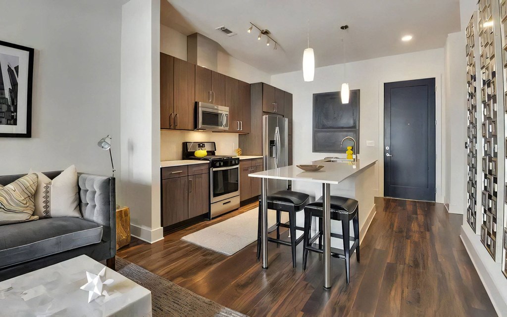 Kitchen with Breakfast Bar