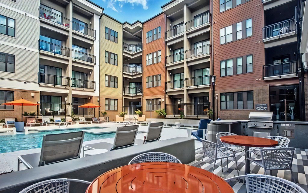 Resort Style Pool with Grills