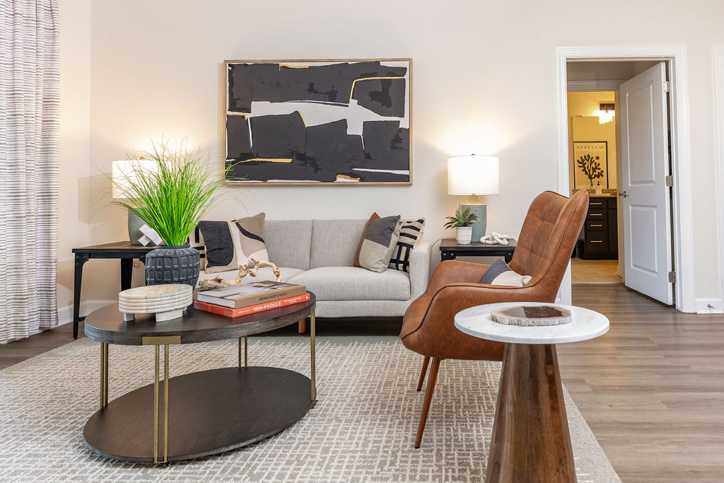 Allister North Hills is a similar property to 400H Apartments located in Raleigh