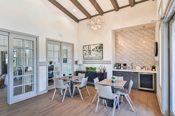 Clubroom seating - Photo Gallery 5