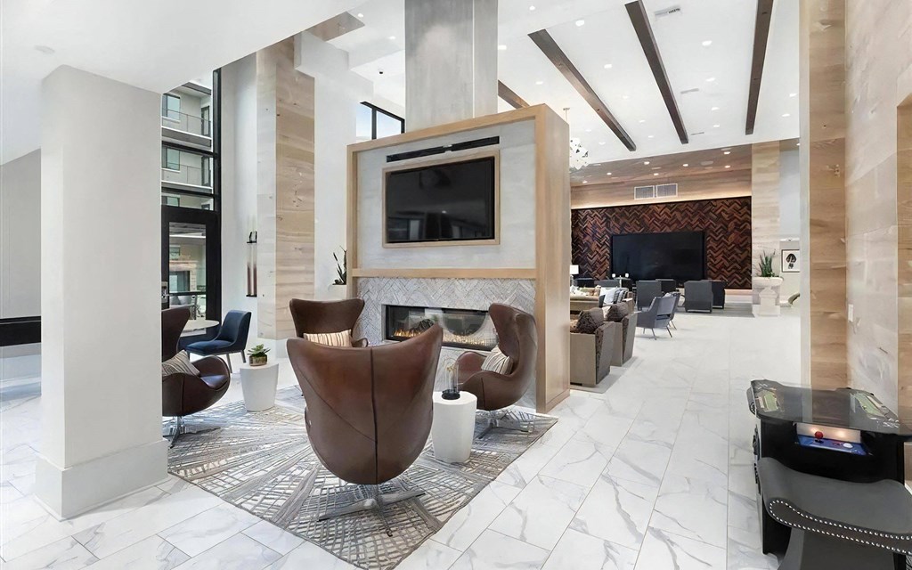 Large Lounge with Fireplace