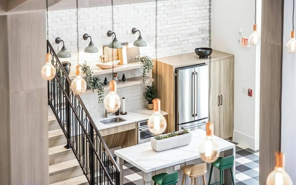 Large Clubhouse with Kitchen