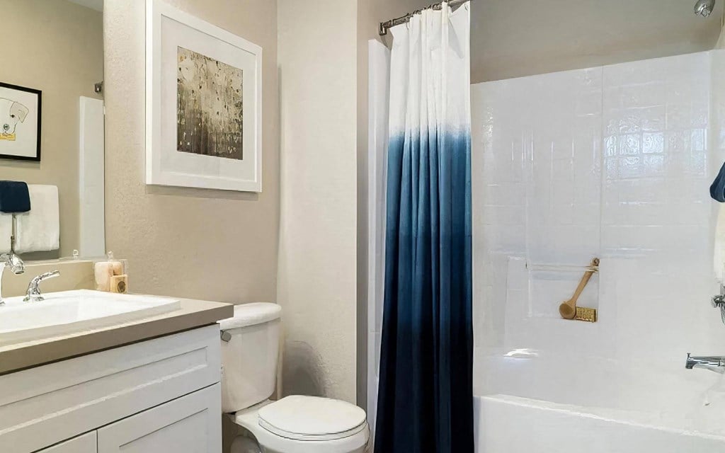 Luxury Bathrooms with Oversized Soaking Tubs at Amerige Pointe Apartments, Fullerton, California