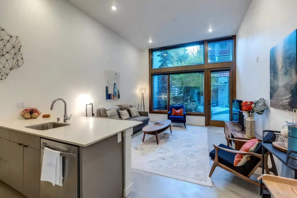 Ballard Lofts Community Amenities Fully Furnished Guest Suite with Direct Courtyard Access