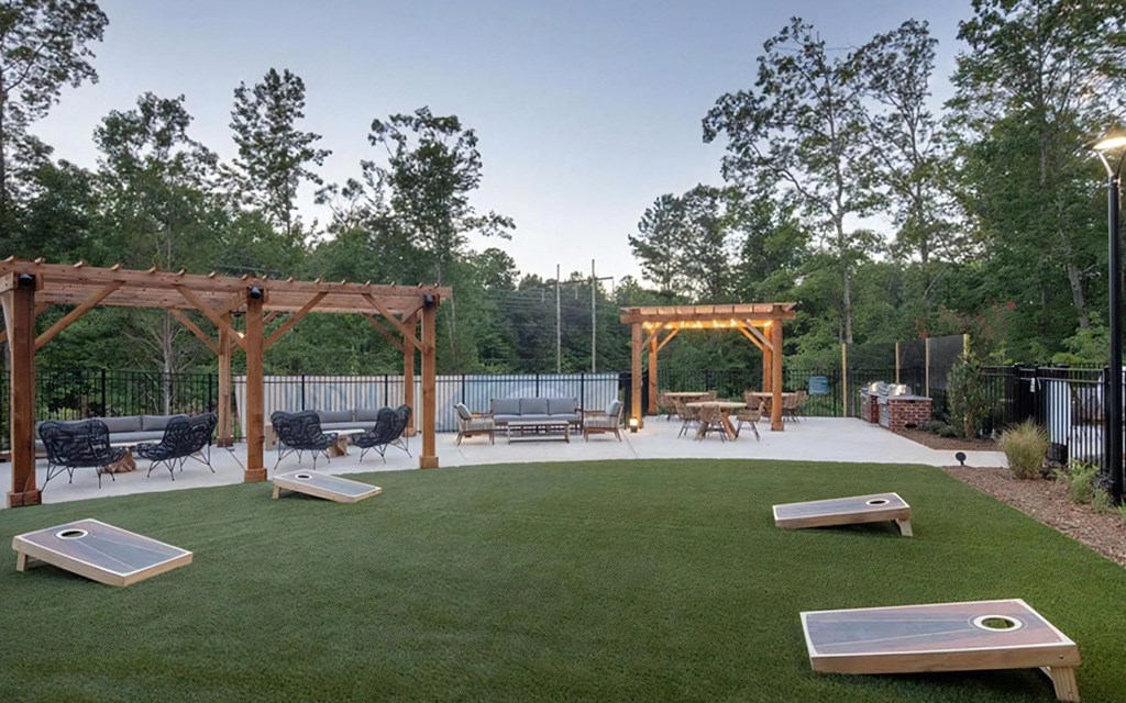 Outdoor Courtyard with Cabanas