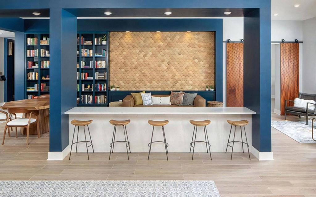 Lounge with Private Pocket Seating