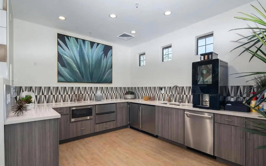 Resident Kitchen and Coffee Bar