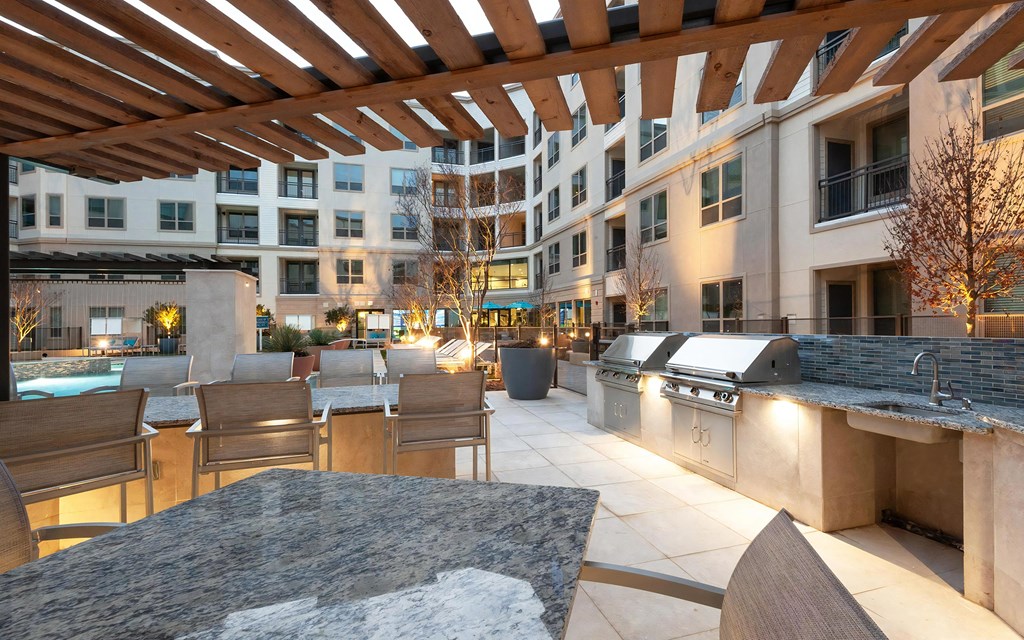 Courtyard Grills and Island Seating