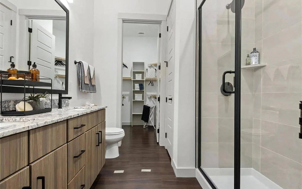 Attached Walk In Closet