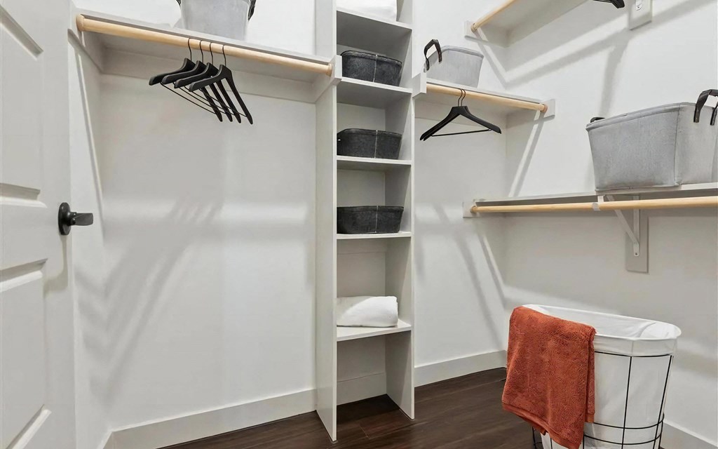 Walk In Closet