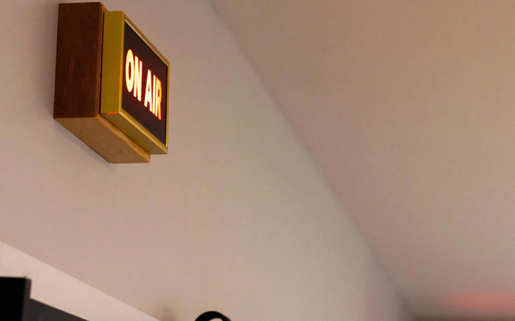 Unique Decorative Signage Creates a Stylish Clubhouse Atmosphere