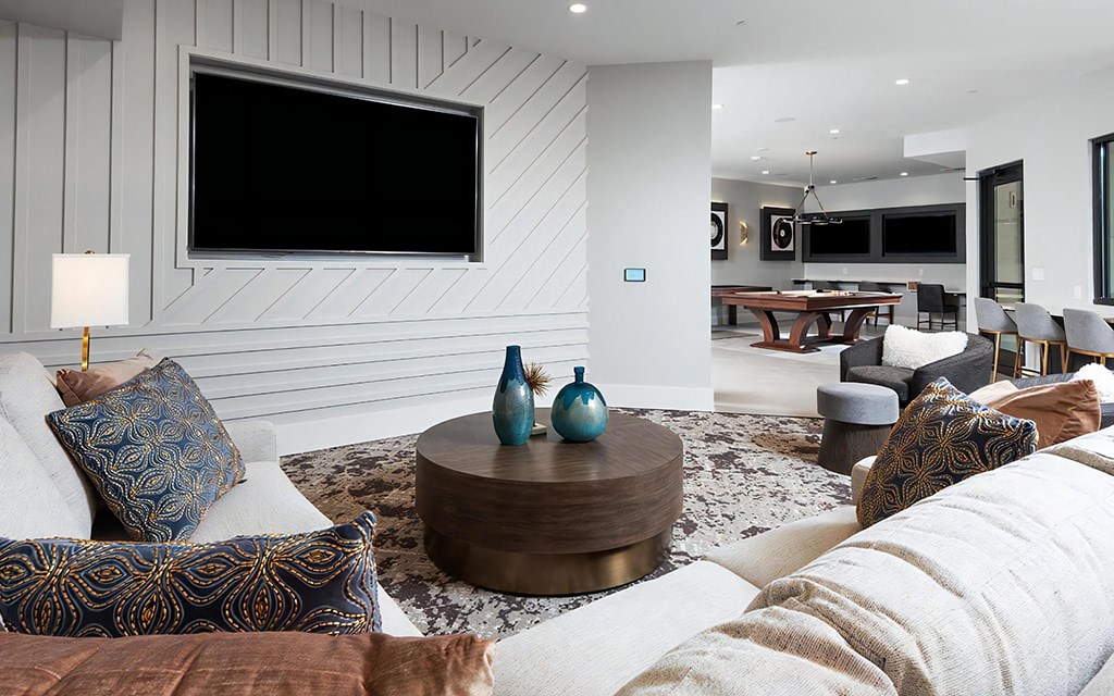 Resident Lounge with Ample Seating, TV and Game Area