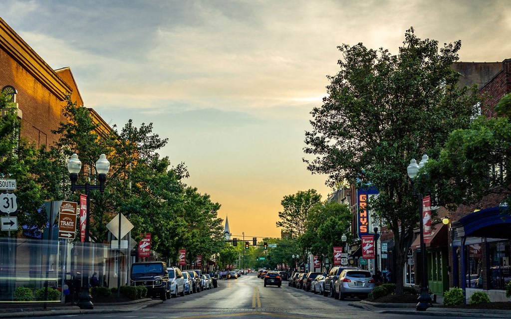 Explore Local Shops and Dining in Downtown Franklin Near The Harper