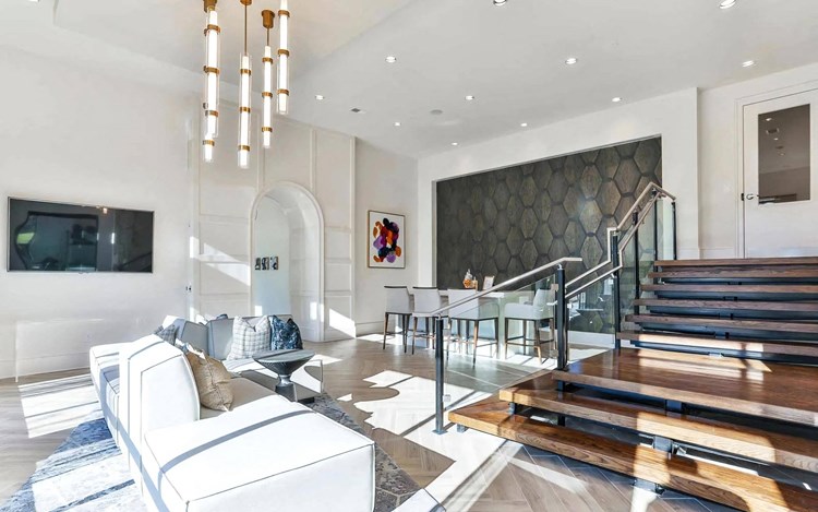 The Lights At Northwinds is a similar property to ARIUM Johns Creek located in Alpharetta