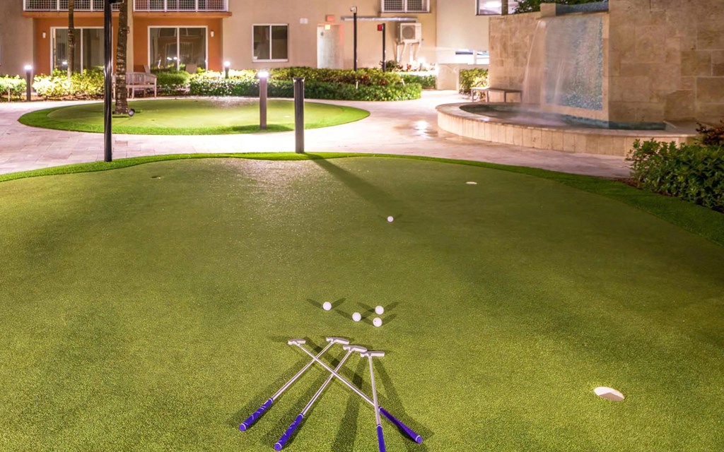 Private Courtyard with Putting Green