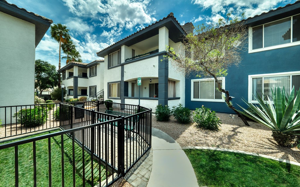 Mountainside Pets Pet Friendly Community with Pet Park