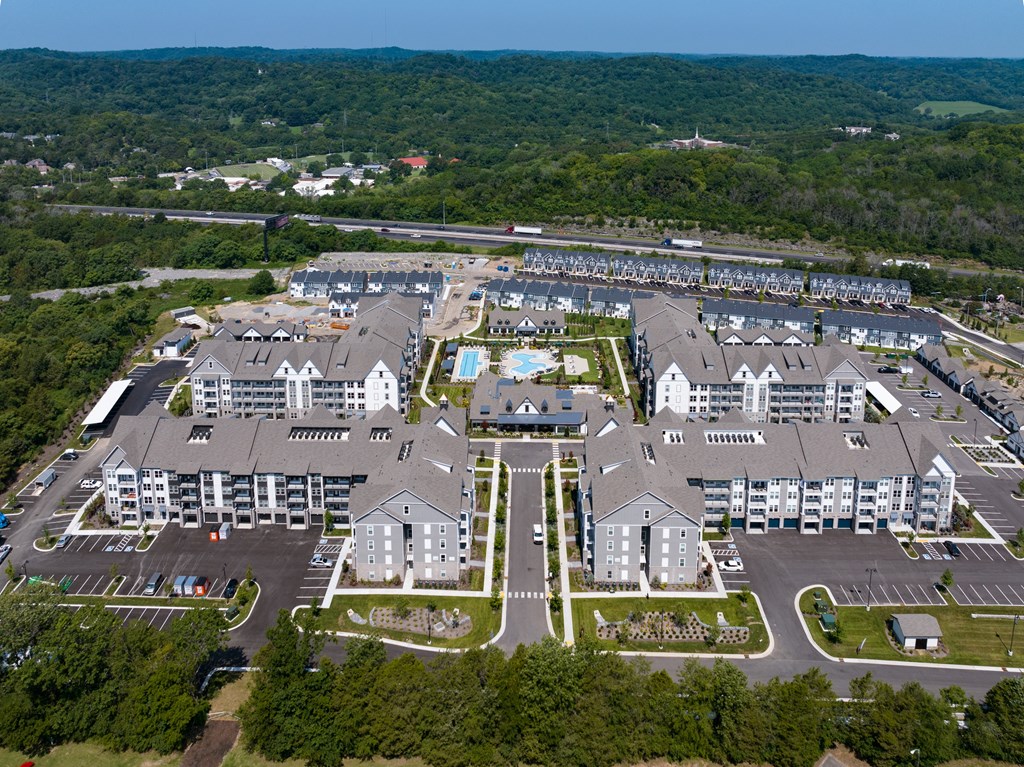 Harpeth Heights Apartment Overview with On-Site Parking and Landscaped Grounds