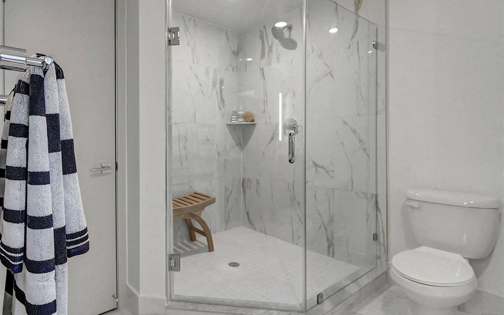 Large Glass Walk In Shower