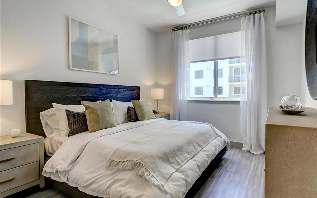 Oversized Bedroom With Natural Light