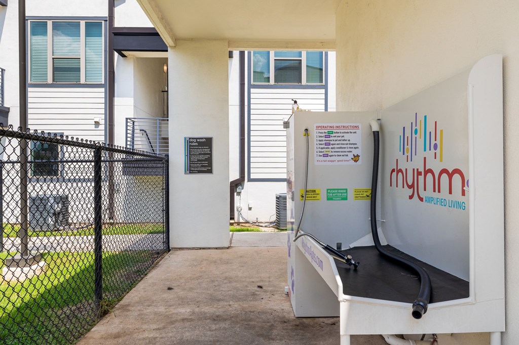 Rhythm Dog Wash Area