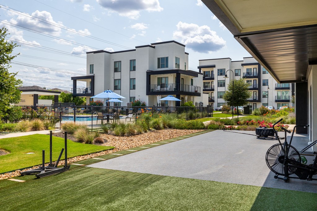 Rhythm Outdoor Fitness Lawn with Equipment