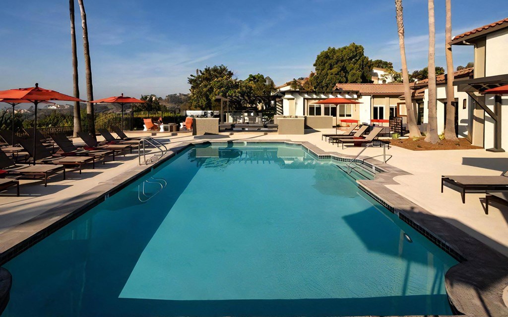 Seacrest Pool Resort Style Pool and Jacuzzi