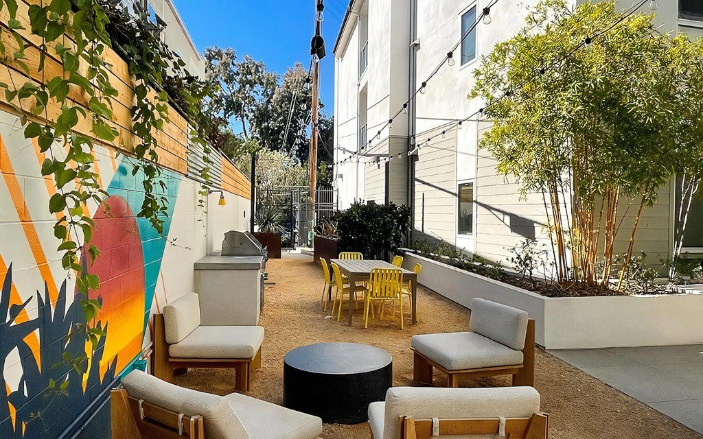 Venice on Rose Community Outdoors Outdoor Entertainment Area with Grill