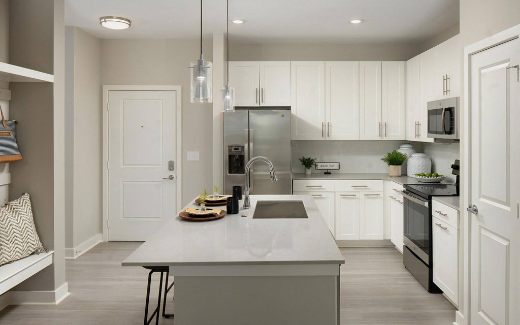 Large Kitchen with Breakfast Bar