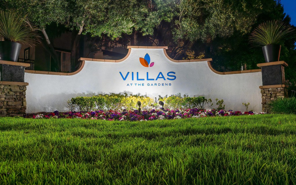 Villas at the Gardens Sign