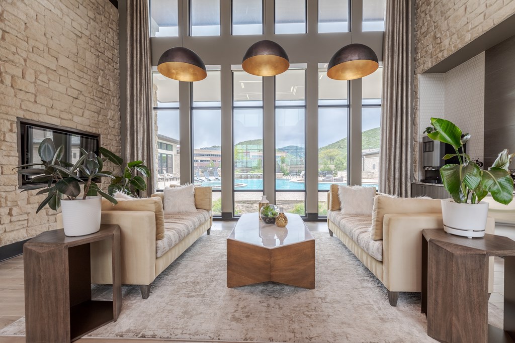 Clubhouse With Stunning Mountain Views