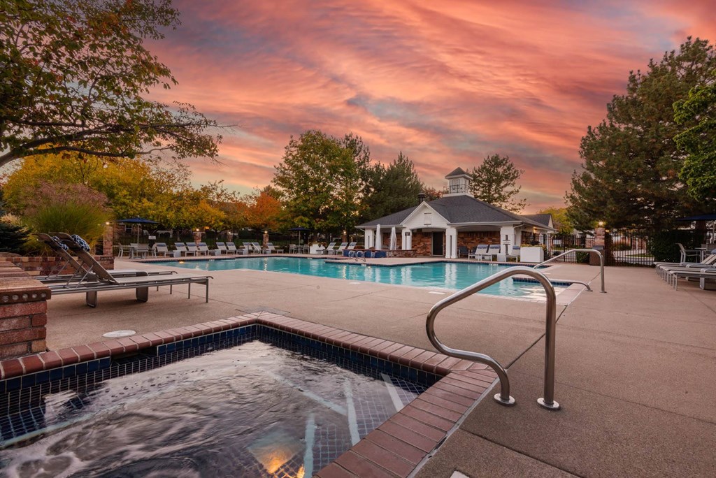 Hot tub and Pool at The Windsor, Lakewood, Colorado