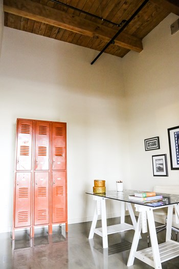 Staged Office/Den - Photo Gallery 5