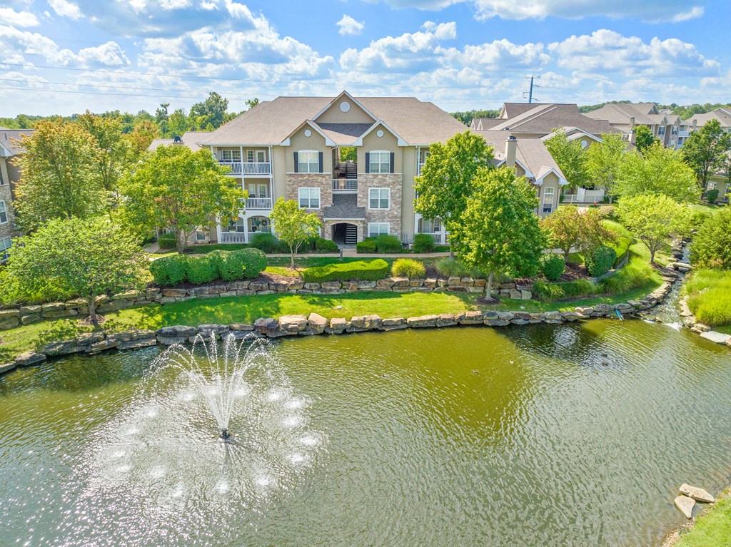 the preserve at ballantyne commons community pond